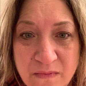 Meet your Posher, Carrie